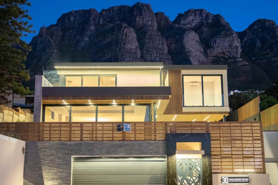 4 Bedroom Property for Sale in Camps Bay Western Cape